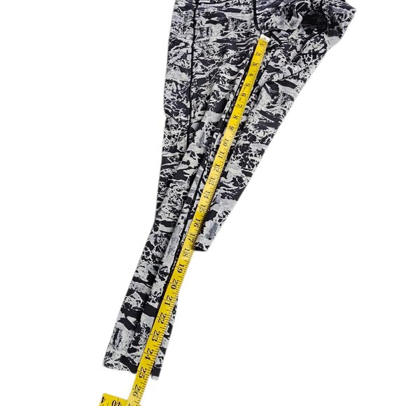 Lululemon Fast & Free 7/8 Tight, 25" Luxtreme, Reflective, Athletic, Size 8 - Picture 8 of 8